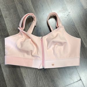 NWOT Shefit Sports Bra 3Luxe
